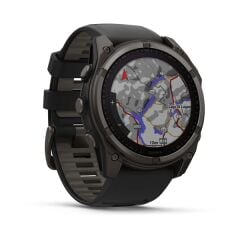Garmin Fenix 8 – 51 mm Solar Sapphire Karbon Gri DLC Titanyum ve Siyah/Çakıl Grisi Silikon Kayış