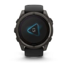 Garmin Fenix 8 – 51 mm Solar Sapphire Karbon Gri DLC Titanyum ve Siyah/Çakıl Grisi Silikon Kayış